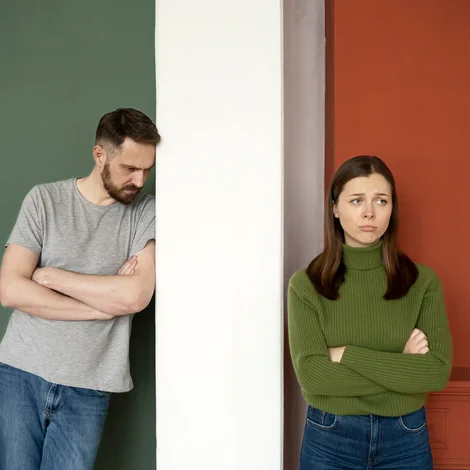 Чому ми ревнуємо та як не дати емоціям зруйнувати стосунки